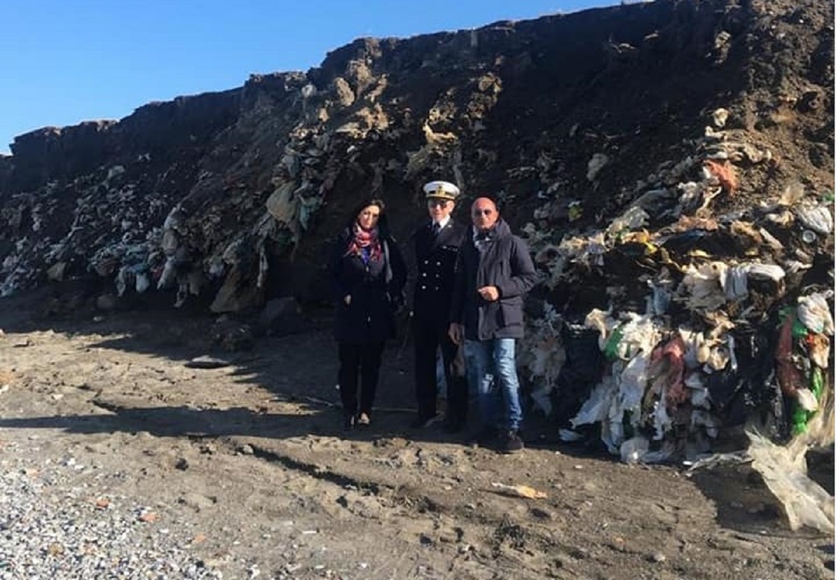 discarica abusiva Milazzo Messina