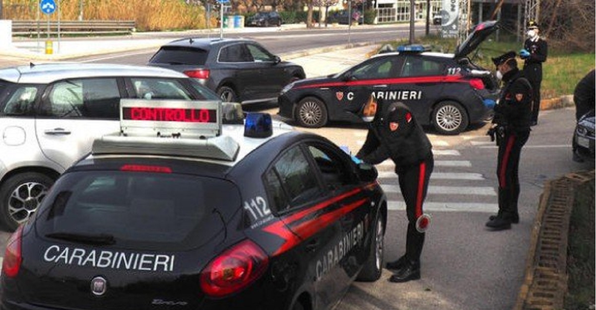 giovane denunciato carabinieri coronavirus