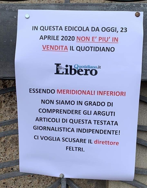 protesta edicole napoli vittorio feltri libero