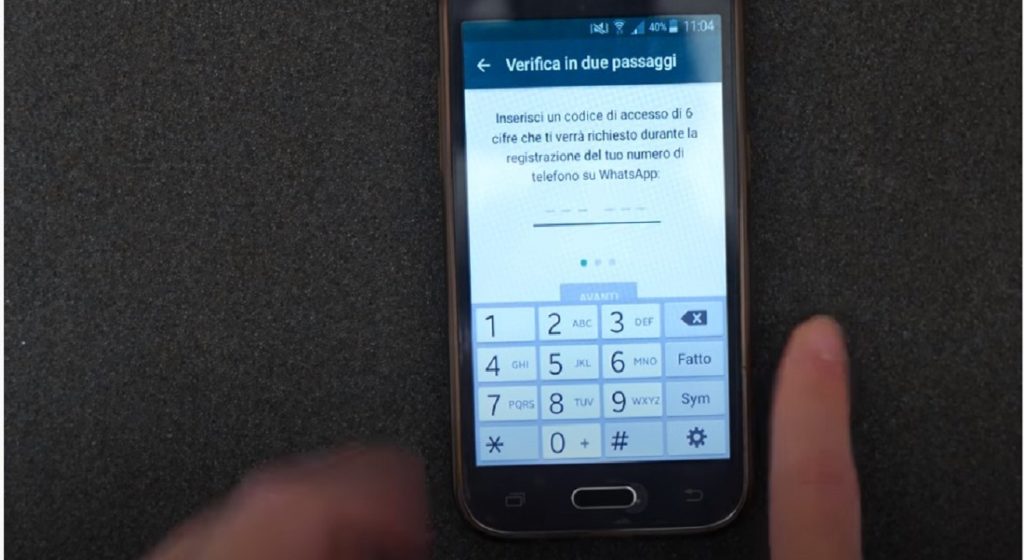 WhatsApp codice di attivazione truffa