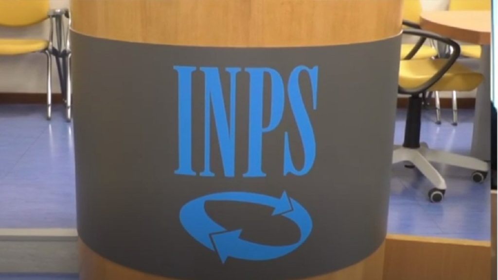 INPS insegna su palo