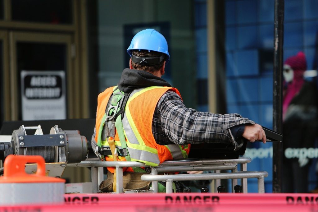 Uomo al lavoro