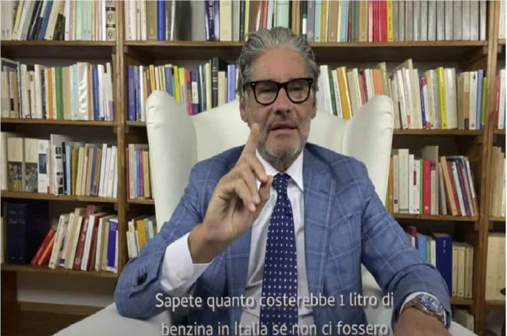 Paolo Del Debbio su prezzo carburanti