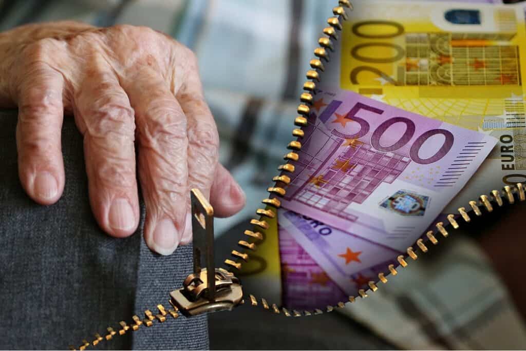 pensionato banconote euro