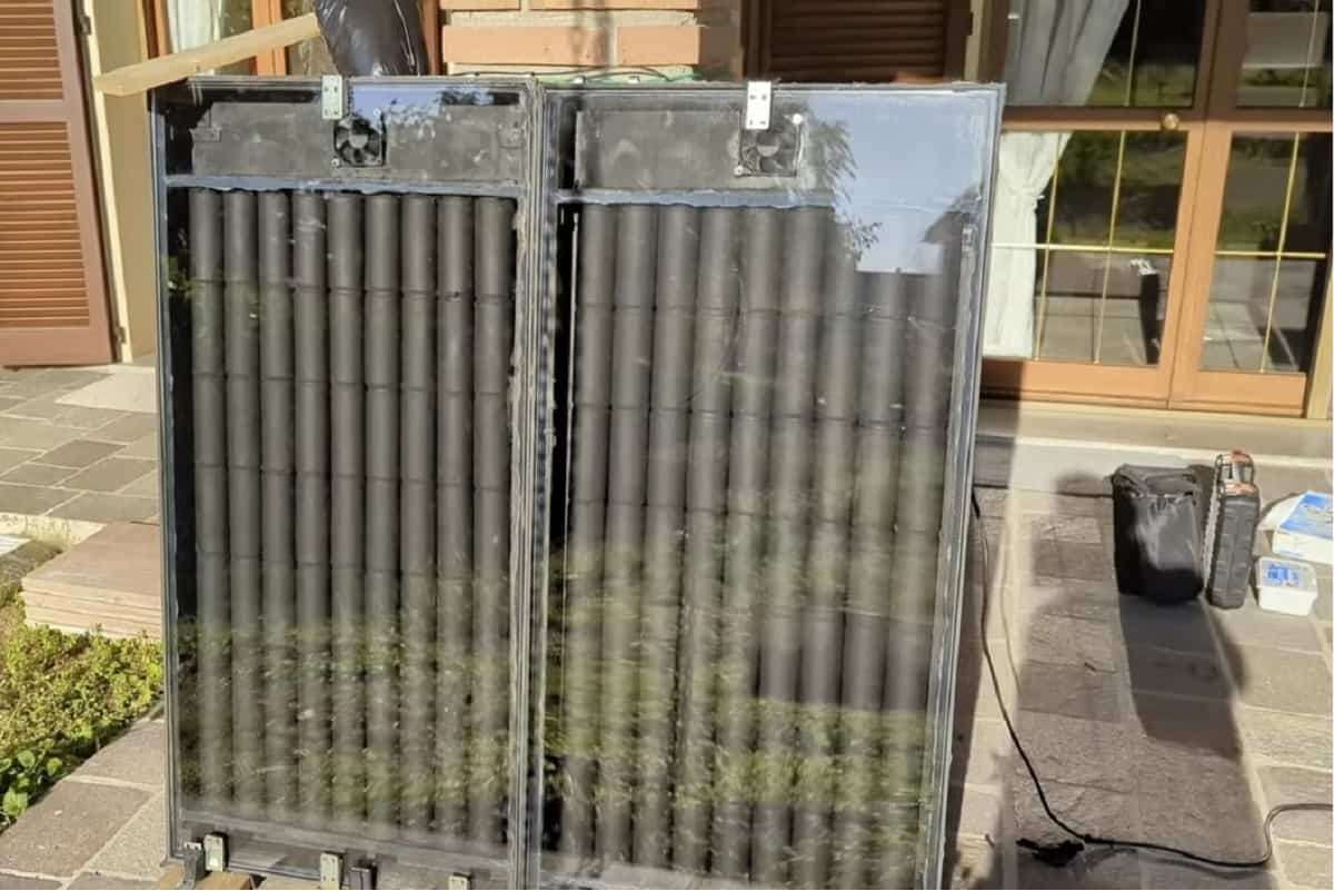 Pannello solare ad aria calda realizzato con lattine