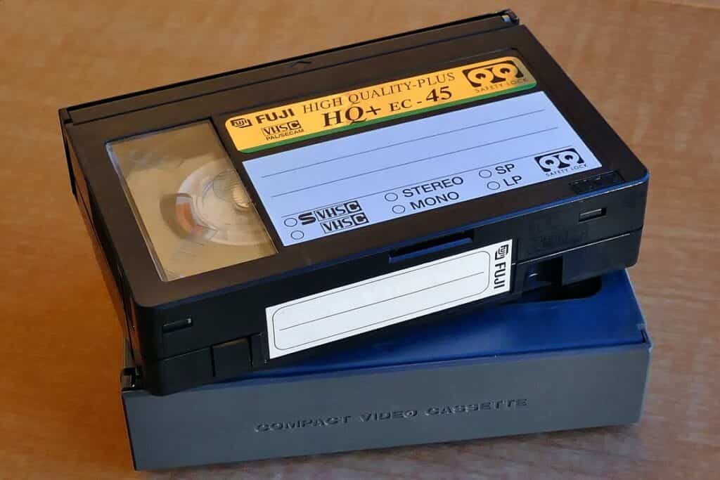 Videocassetta FUJI VHS