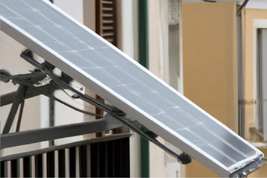 Pannello solare montato su balcone