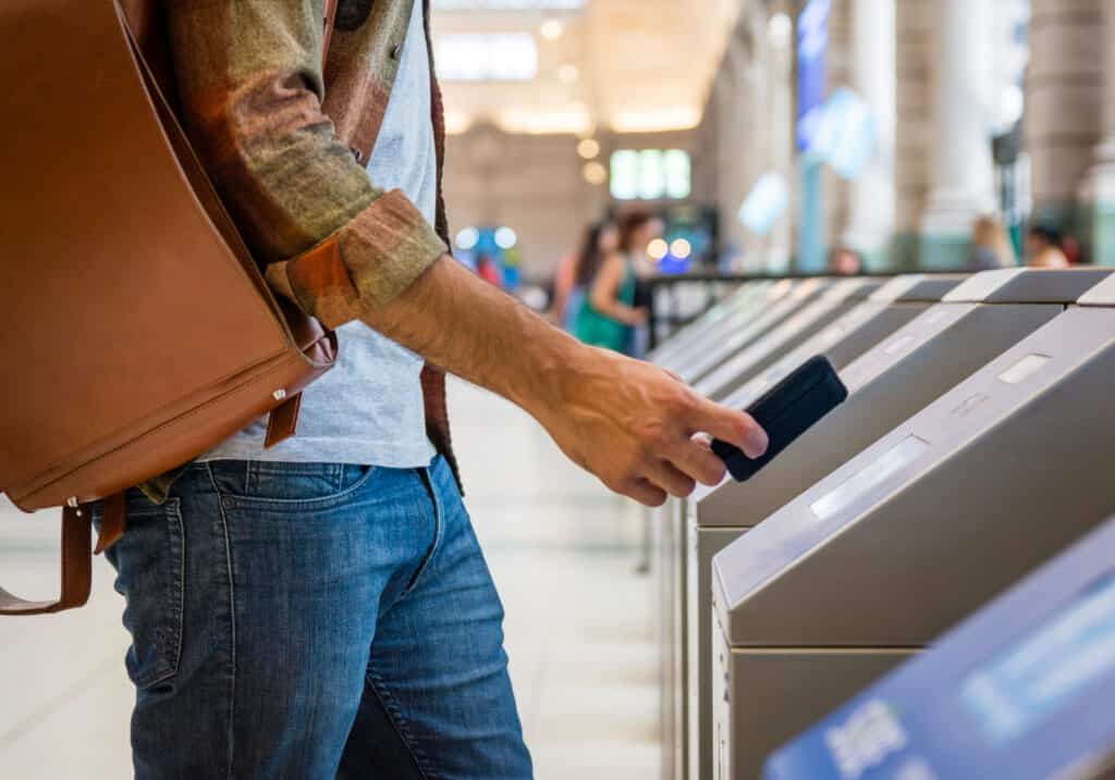 Utilizzo della carta di credito nei tornelli della metro